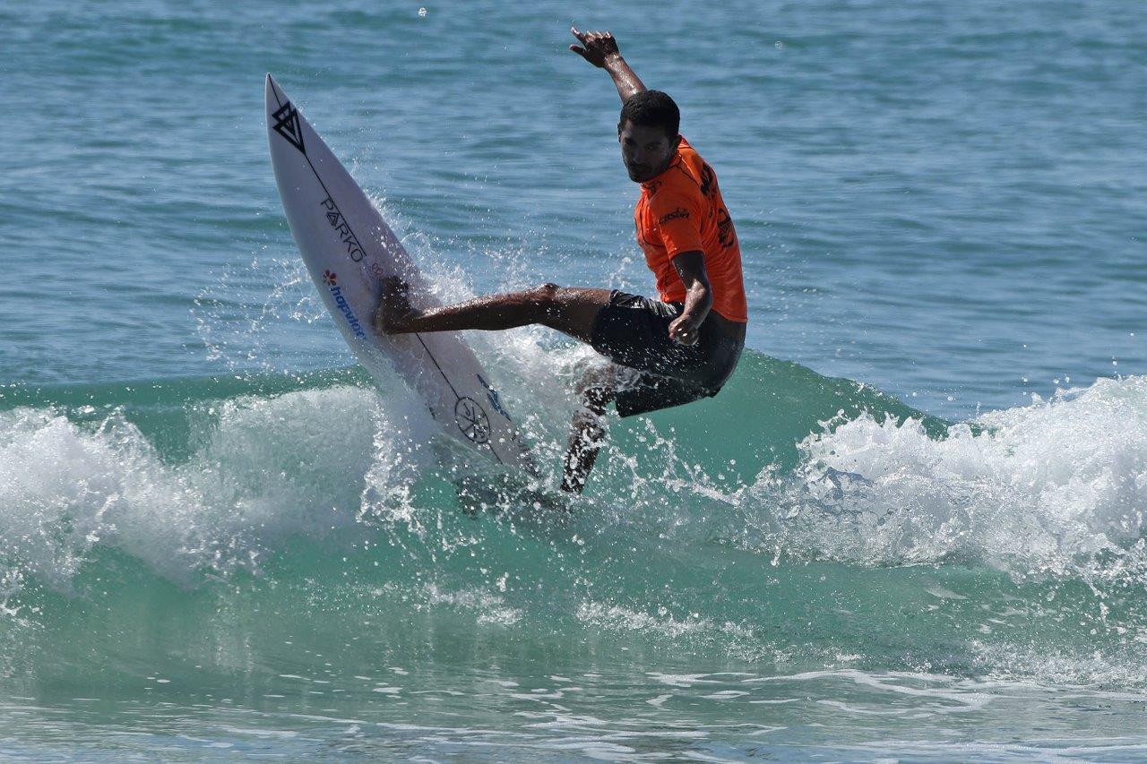 Artur Silva e Julia Santos são os campeões brasileiros de surfe 2019