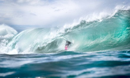 Michaela Fregonese, dona da maior onda surfada no Brasil por uma mulher