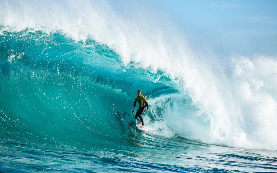 Ondas enormes estão previstas para início do mundial em Margaret River, na Austrália