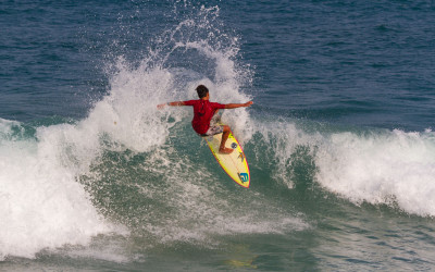 Nova geração do surfe profissional de Ubatuba