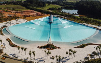 Piscina de ondas vira febre e Brasil está na rota de mais lançamentos