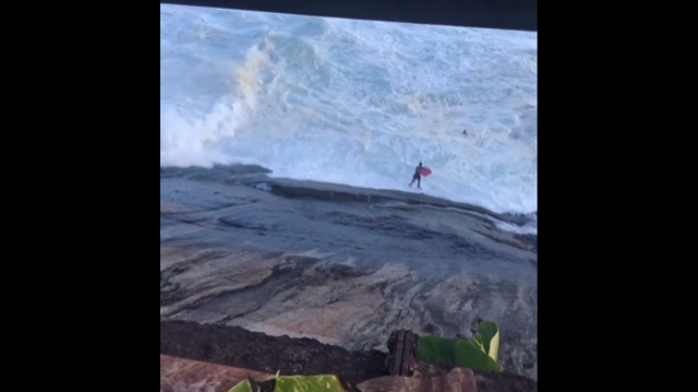 Vídeo: Surfista salva a vida de militar, em resgate dramático no mar do Rio