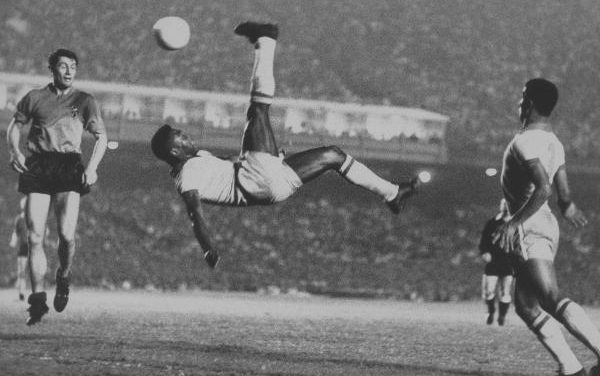 O adeus a Edson do Arantes; e para sempre Pelé