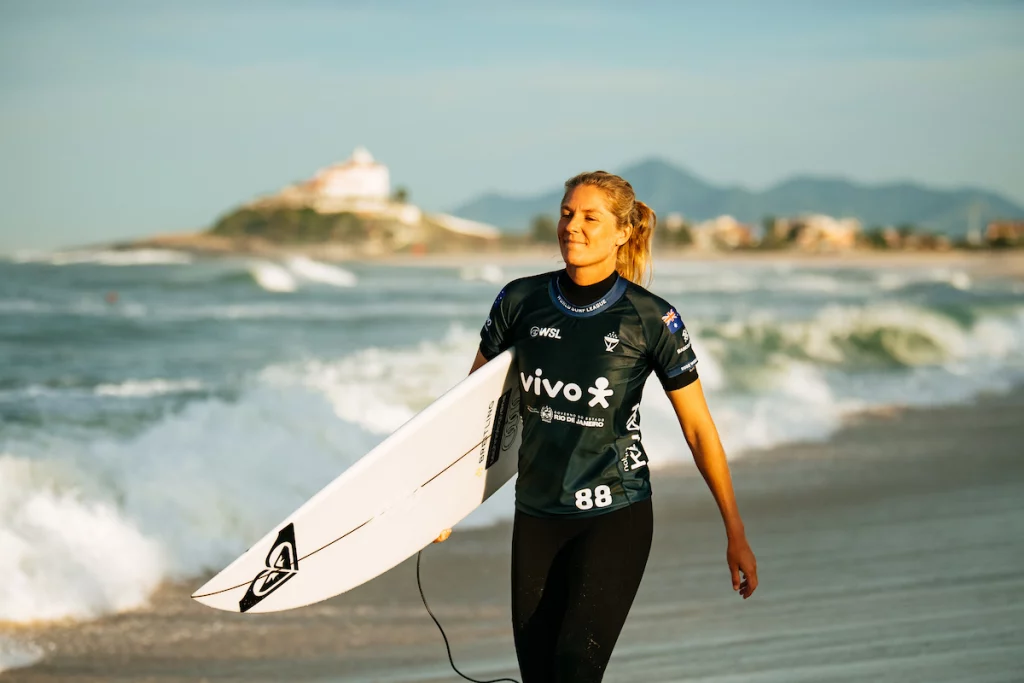 Stephanie Gilmore pausa no surf 