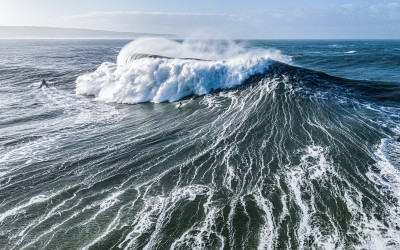 Foto de surf vence maior premiação de fotografia esportiva do mundo