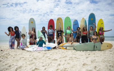 Encontro celebra pluralidade de surfistas negras e nordestinas