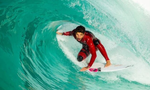 Filipe Toledo: embaixador do inovador Wavegarden em São Paulo