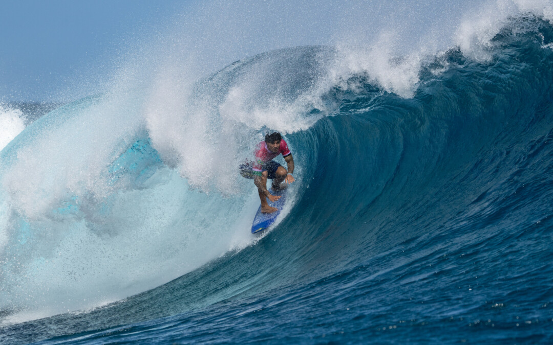 Brasil segue na luta por medalhas no surf olímpico